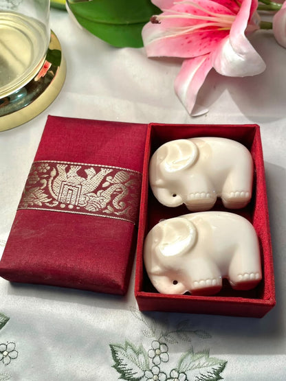 Vintage Ivory Elephant Figurines 2-Piece Set Approx. 7 cm