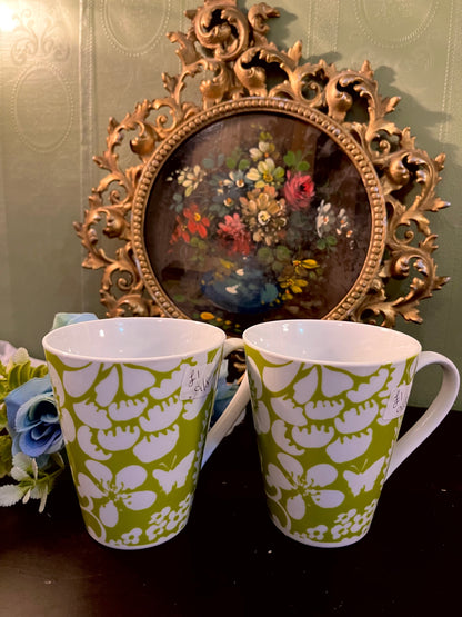 Set of 2 Green & White Floral Ceramic Mugs