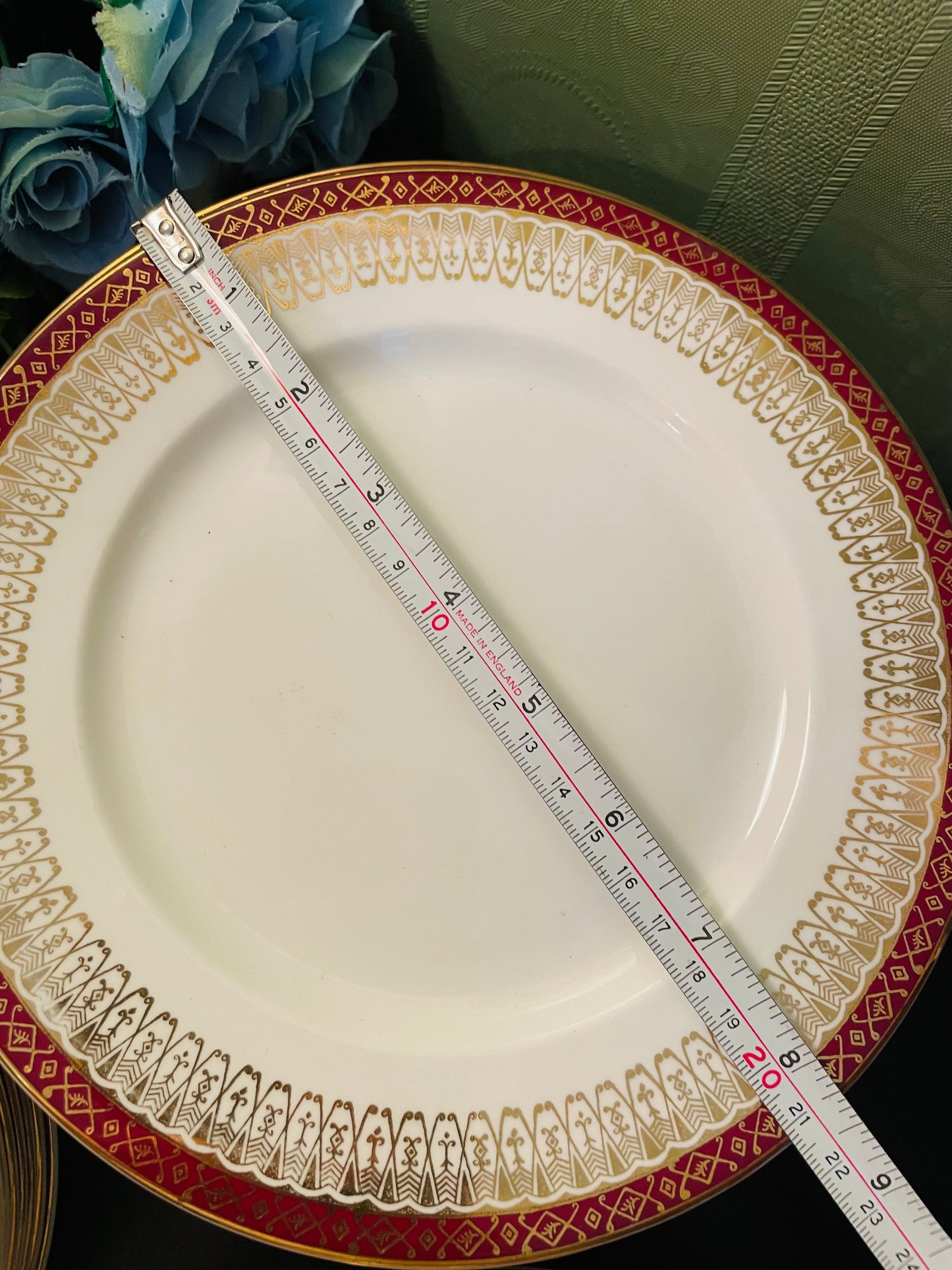 Majestic Royal Grafton Fine Bone China Dinner Set – Made in England – 18 Pieces