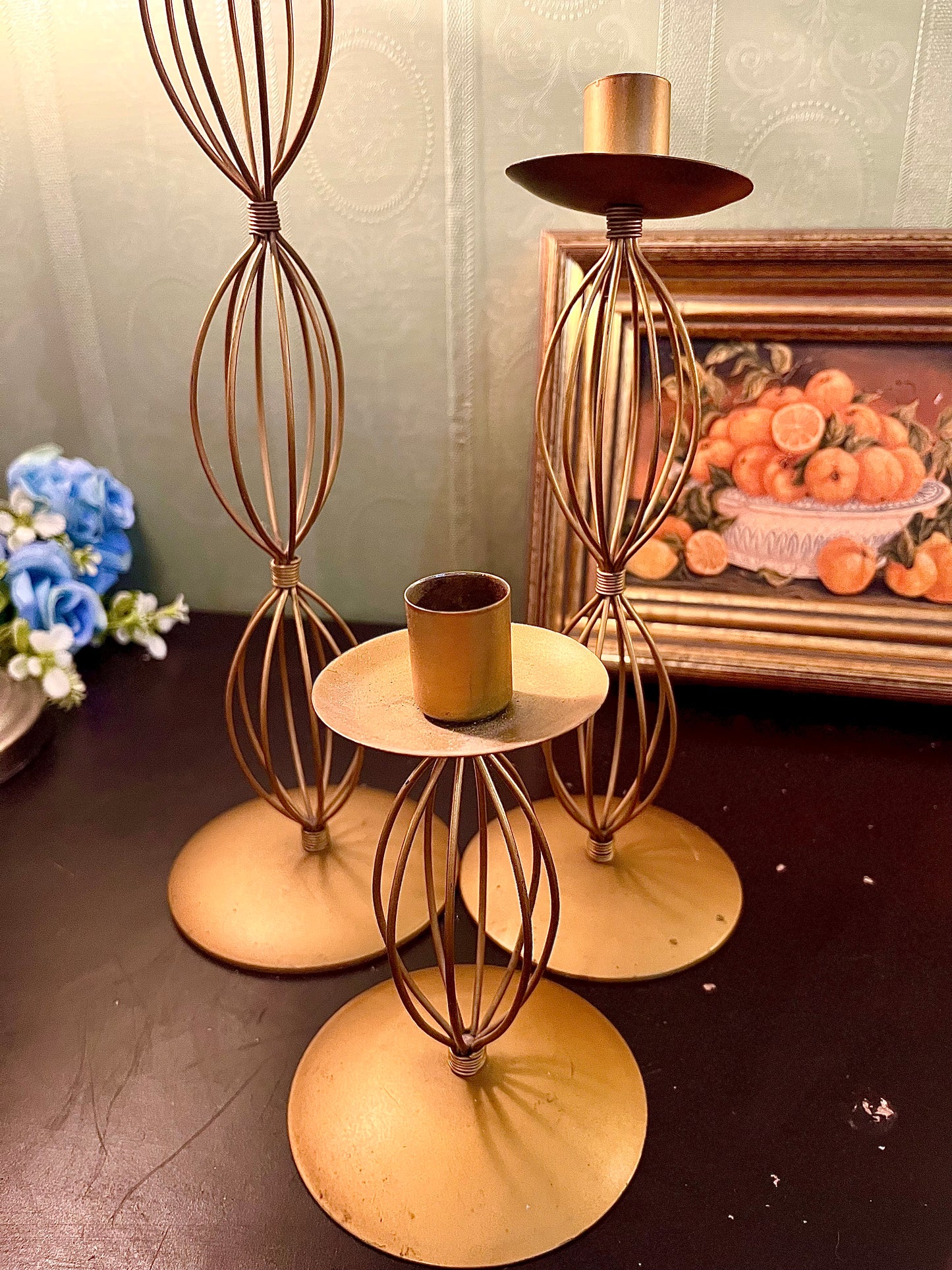 Set of 3 Gold Metal Candle Holders – Graduated Wireframe Pillar Stands