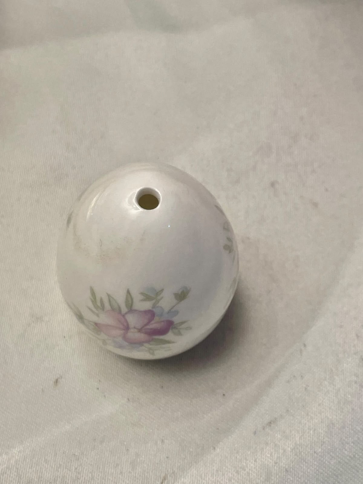Vintage Floral Egg-Shaped Mini Bud Vase, White, 1.75 in