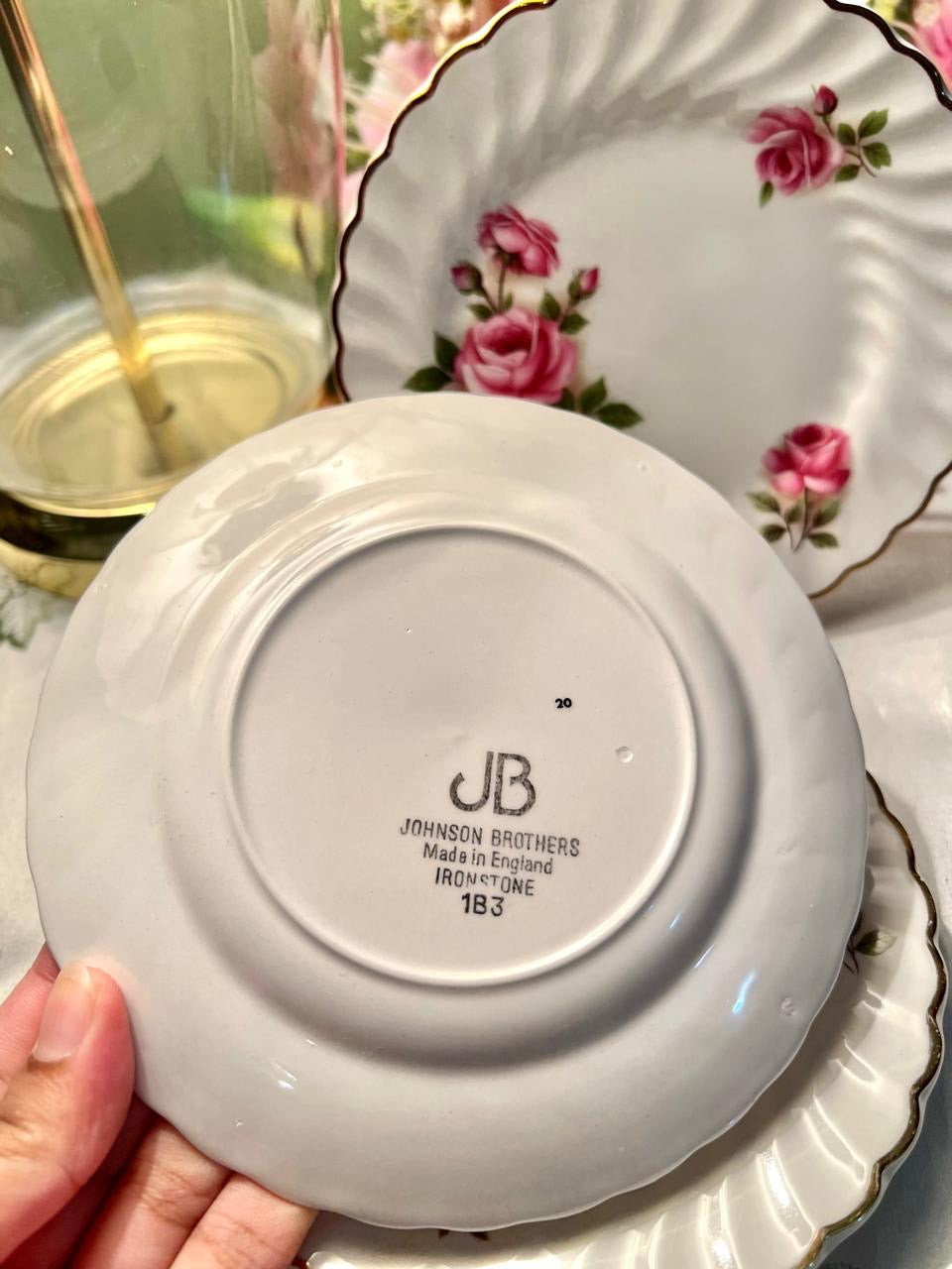 Johnson Brothers Pink Rose 4- Piece Ironstone Plate Set 6 in England