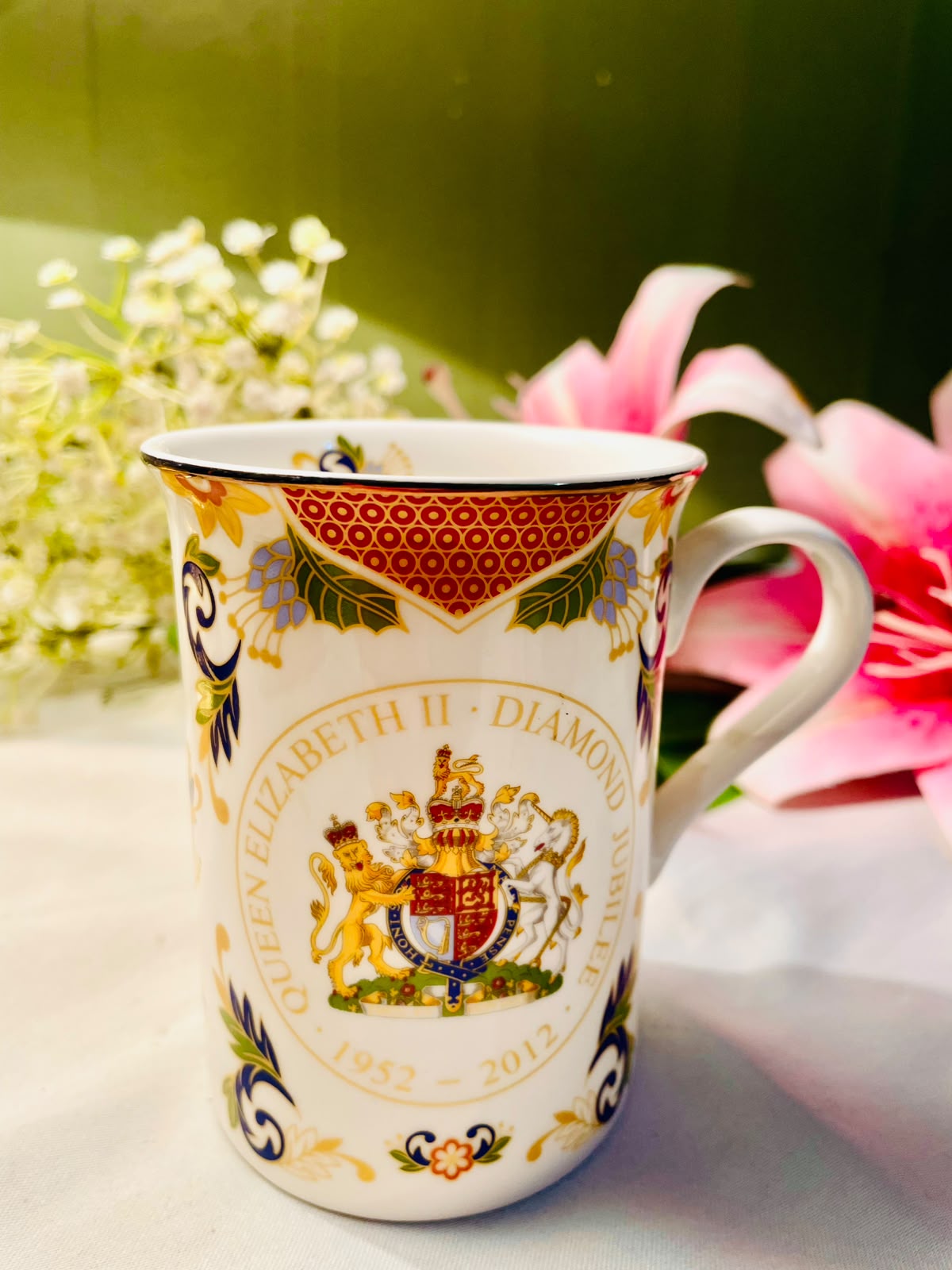 Royal Worcester Queen Elizabeth II Diamond Jubilee Mug – 4 Inch