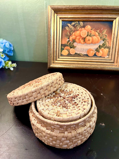 Round Woven Storage Basket with Coasters – Natural Raffia Set