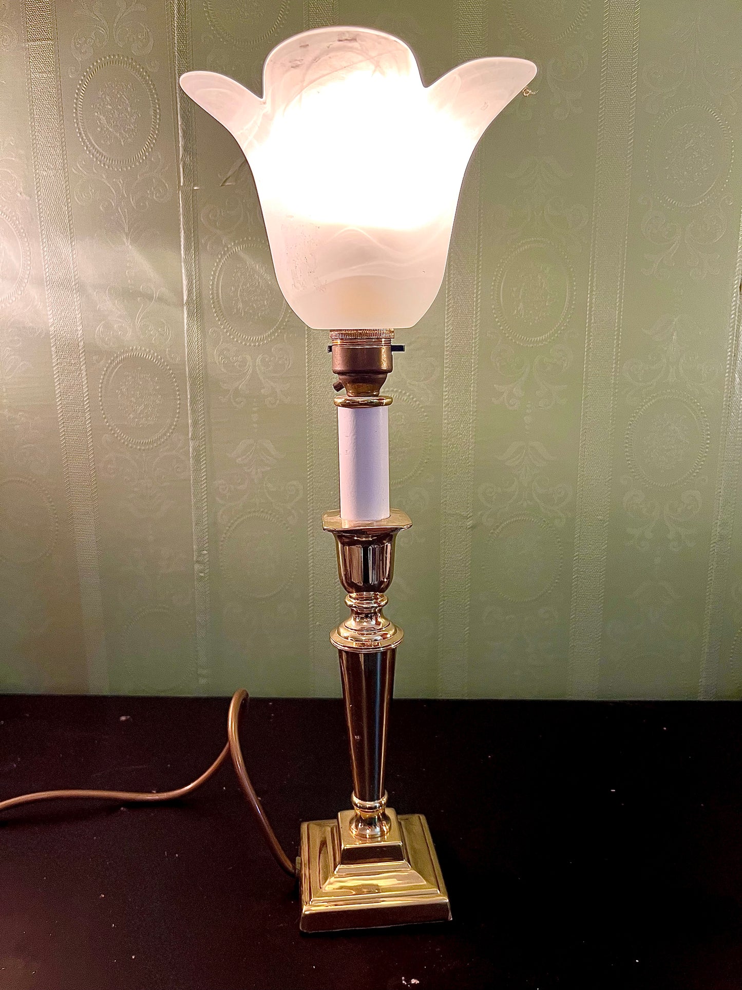 Vintage Brass Tulip Shade Table Lamp 16 Inch