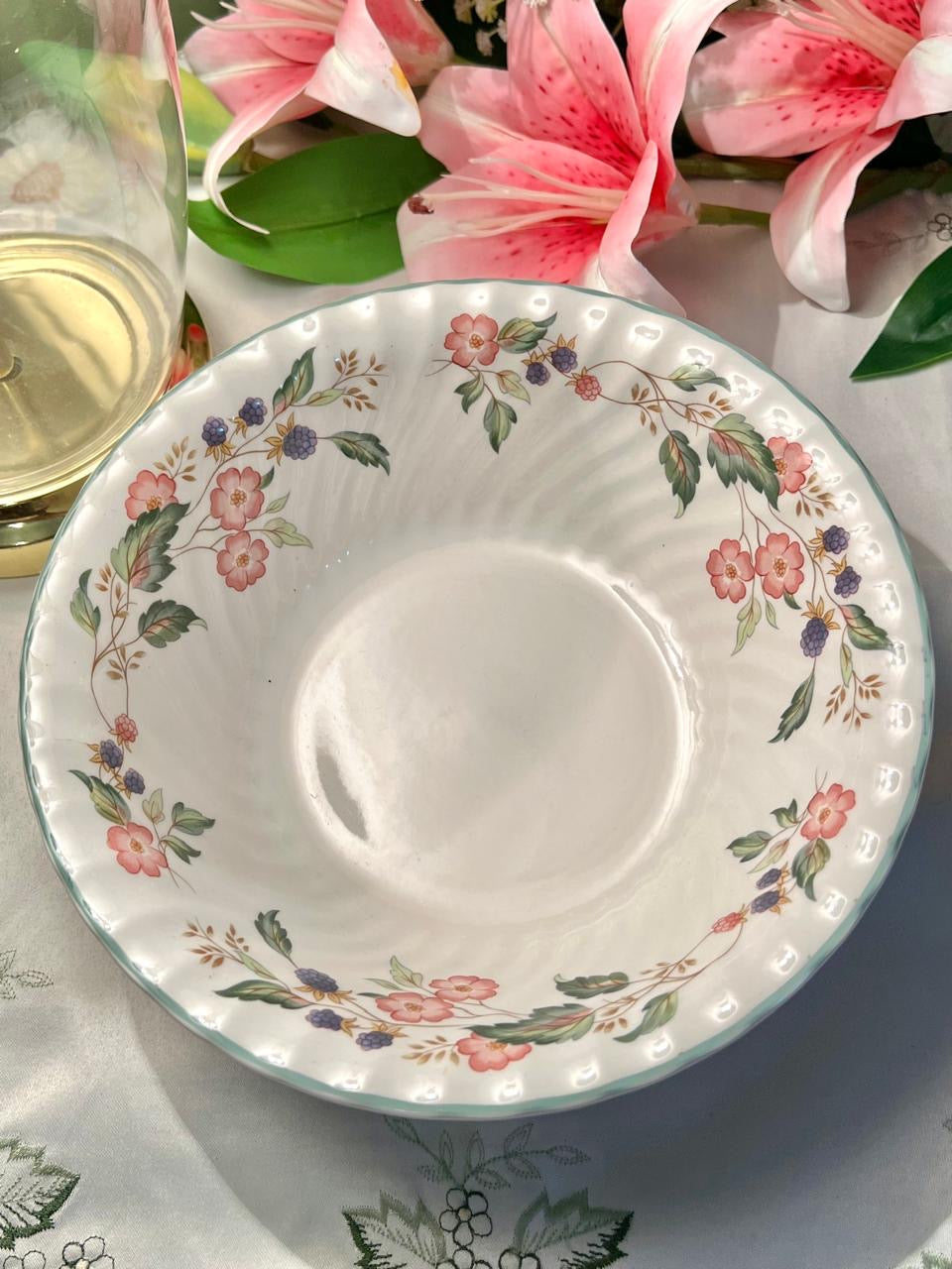 BHS Victorian Rose Floral Serving Bowl 9 in Made in Britain