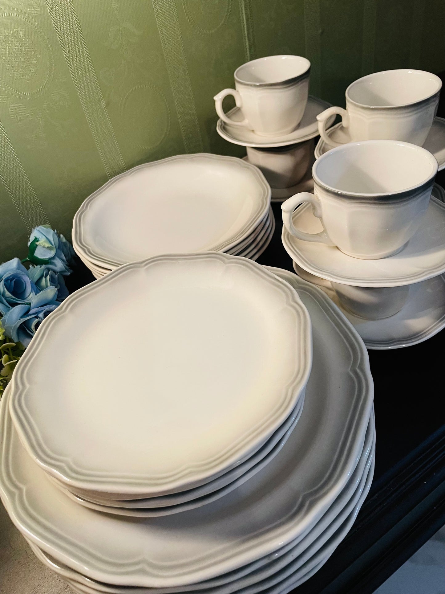 Vitramik Oxford Grey Rim Dinnerware Set For Six