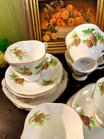 Windsor Fine Bone China Tea Set 13 Pieces Made in England