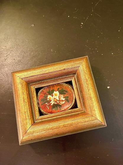 Small Gold Effect Floral Mini Frame | Red Oval Flower Picture