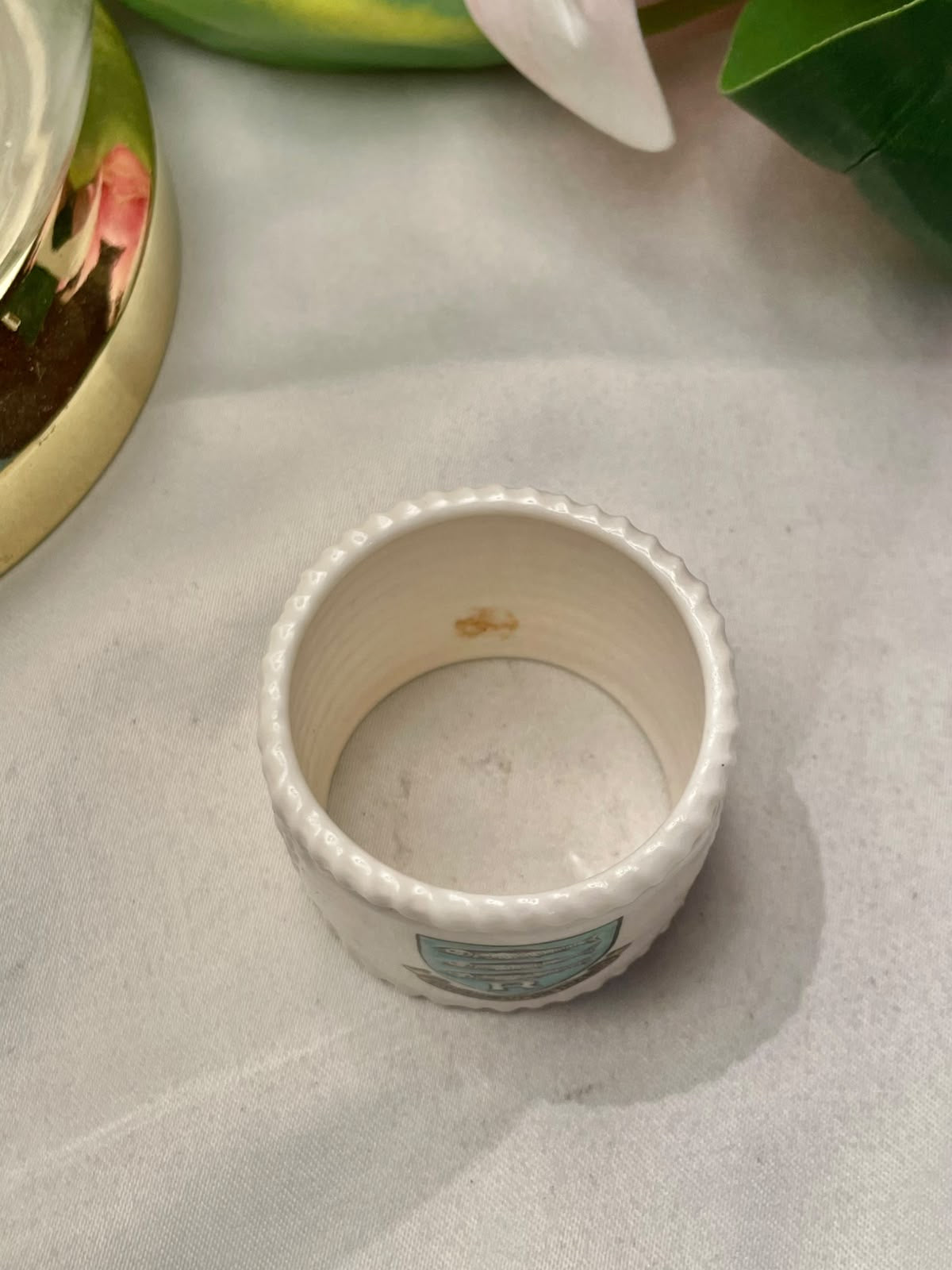 W.H. Goss Kingston upon Thames Souvenir Pot, 2 in