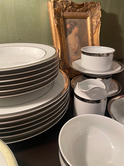 Marks & Spencer Home Platinum Dinnerware Set – 30 Pieces – White Fine China with Platinum Trim