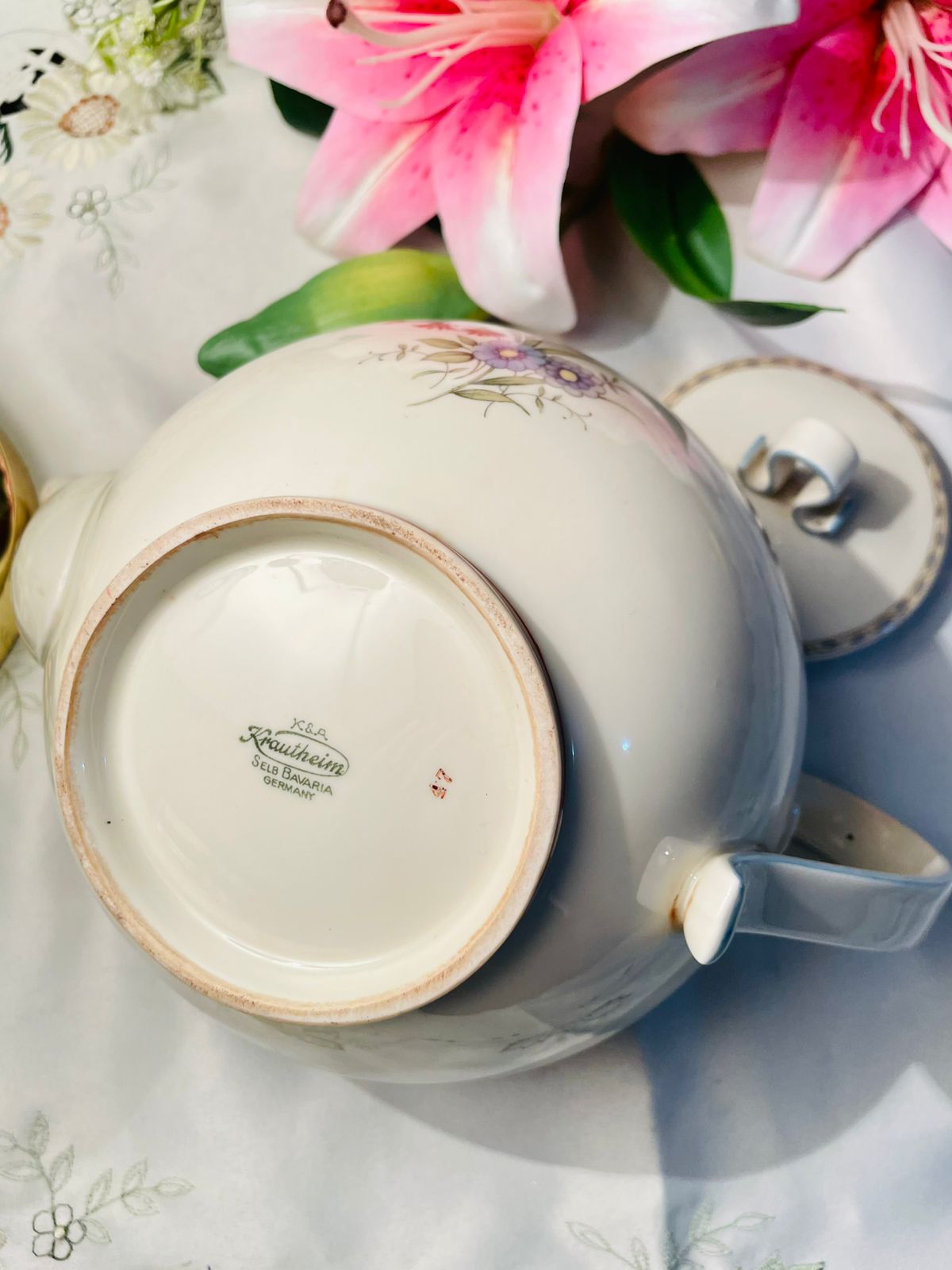 Krautheim Bavaria Floral Teapot with Lid, Cream & Blue