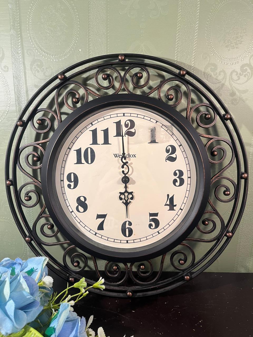 Westclox Round Wall Clock Black & Bronze 30cm