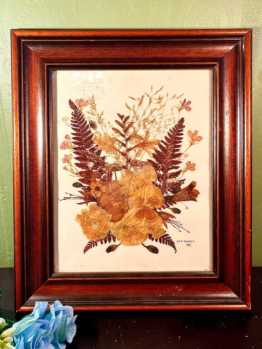 Castle Cottage Crafts Framed Dried Floral Artwork 13 in