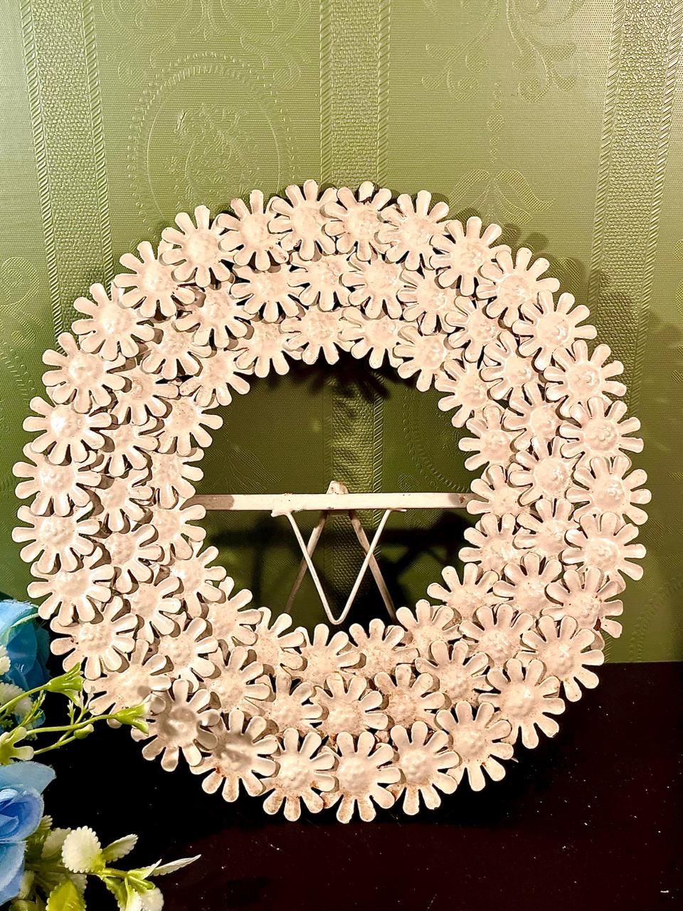 White Floral Metal Wreath Photo Holder 8 in