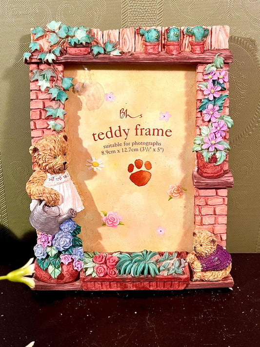 Teddy Bear Garden Photo Frame 3.5 x 5 Inch Floral Resin Frame