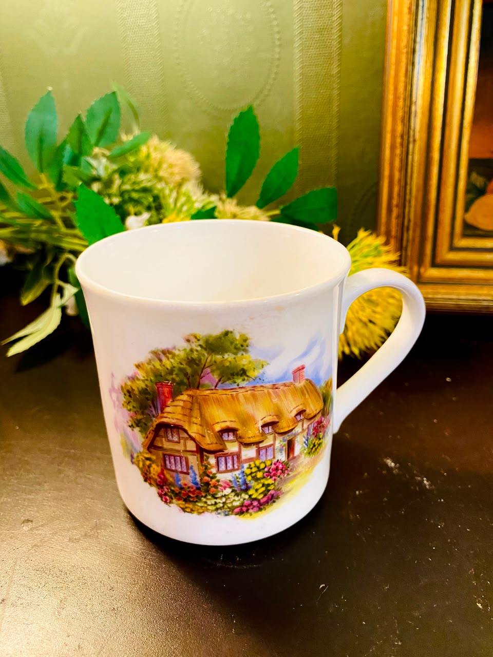 Thatched Cottage Ceramic Mug White 1 Piece 10cm