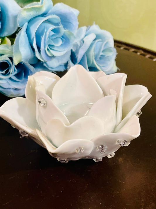 White Flower Ceramic Candle Holder with Crystal Accents 8cm