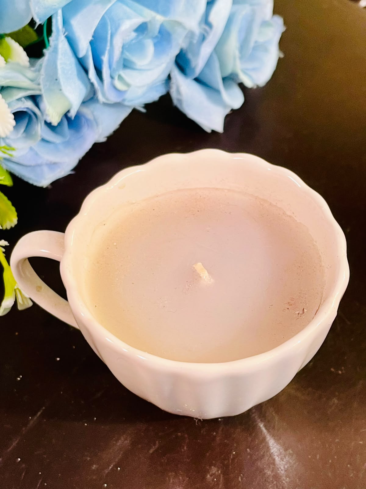 White Ceramic Teacup Candle with Scalloped Rim – Decorative Mini Candle