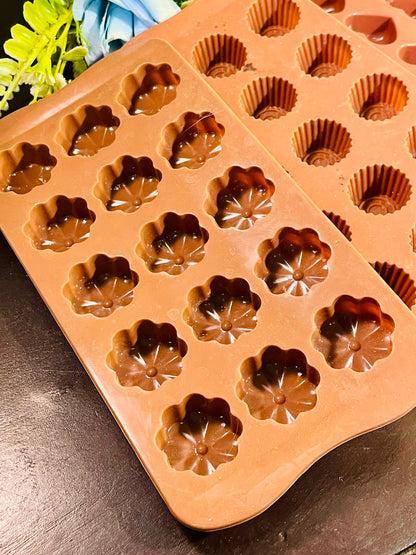 Set of 3 Silicone Chocolate & Mini Baking Moulds – Hearts, Flowers & Cupcakes