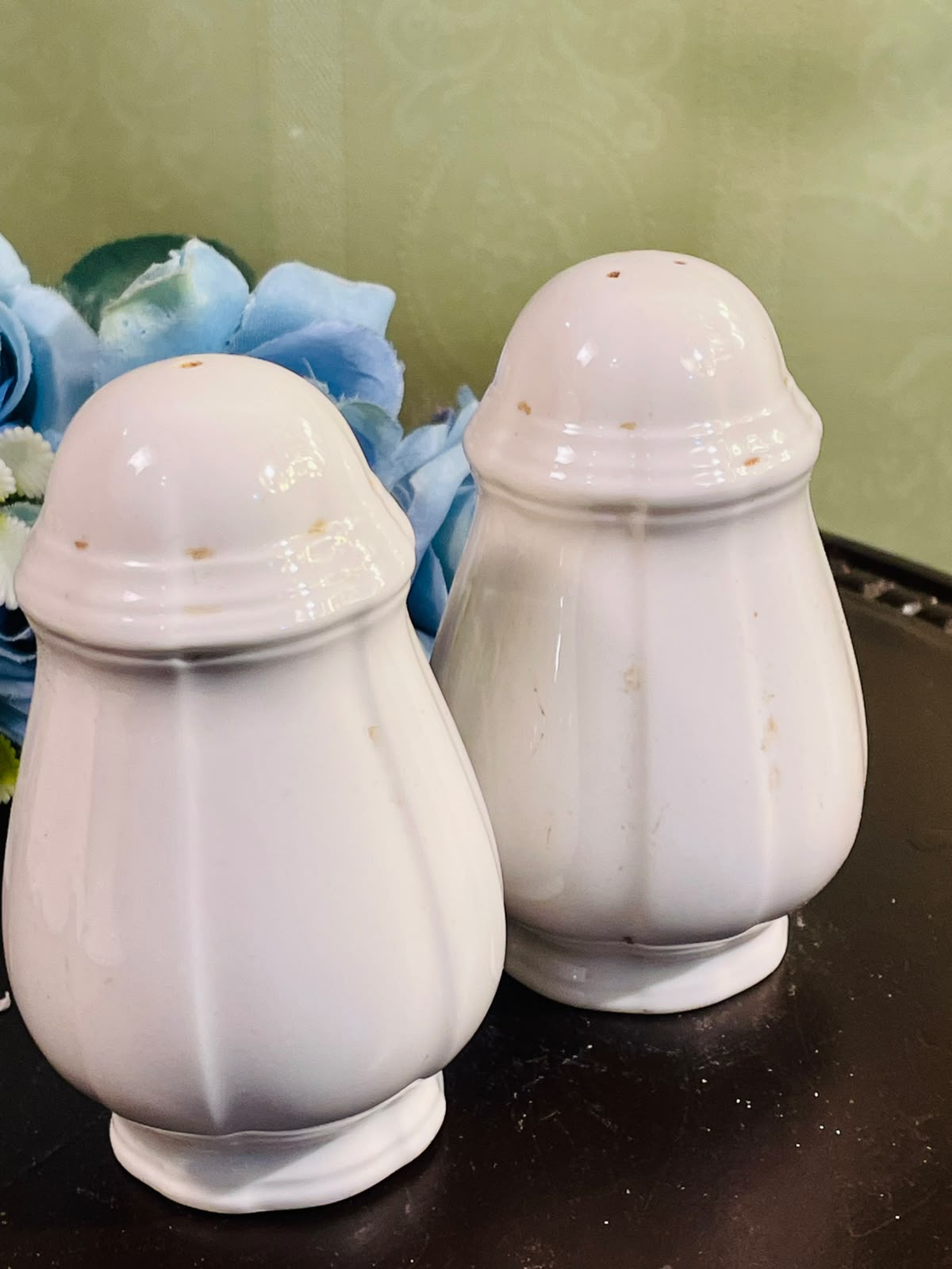 Vintage White Ceramic Salt & Pepper Shakers Set of 2, 4 Inch
