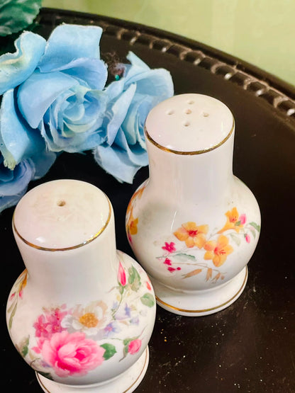 Vintage Floral Ceramic Salt & Pepper Shakers Set of 2, 4 Inch