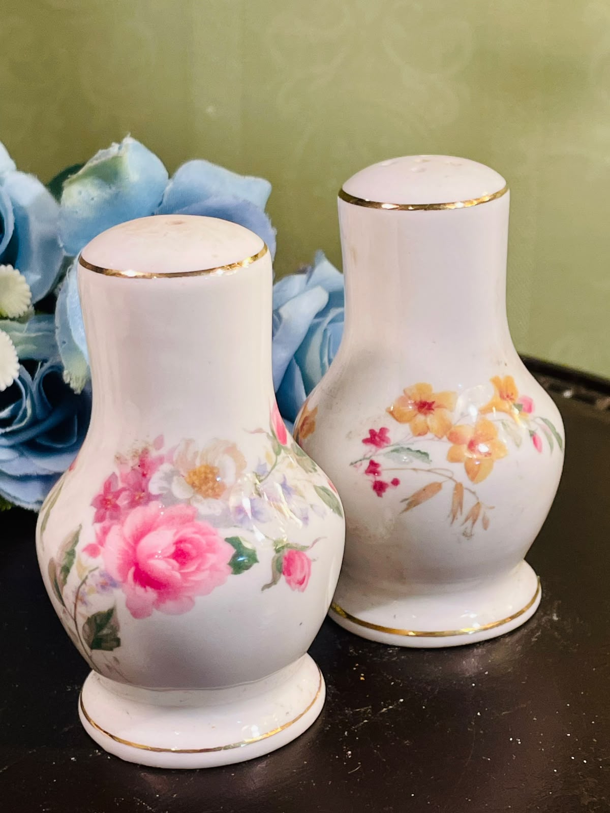 Vintage Floral Ceramic Salt & Pepper Shakers Set of 2, 4 Inch