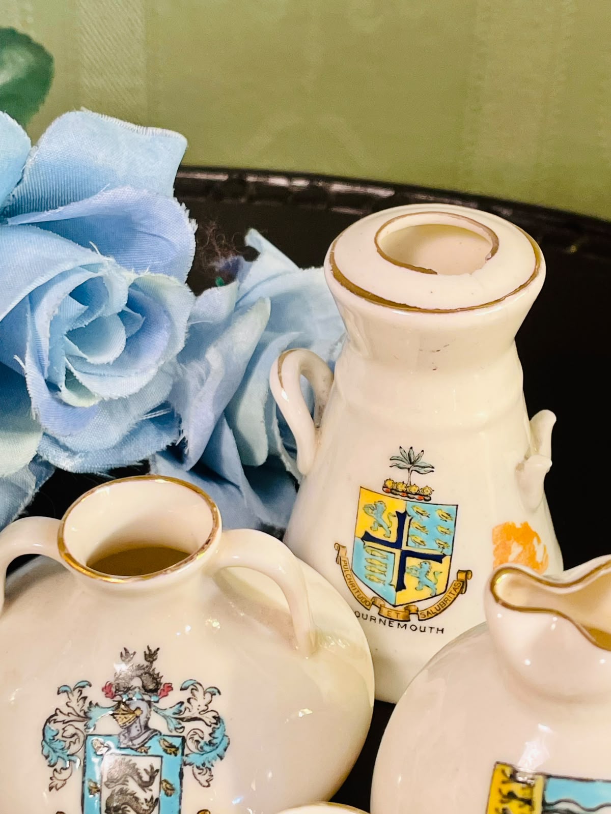 Vintage Mini Heraldic Souvenir Vase Collection – 5 Ceramic Pieces with Gold Trim