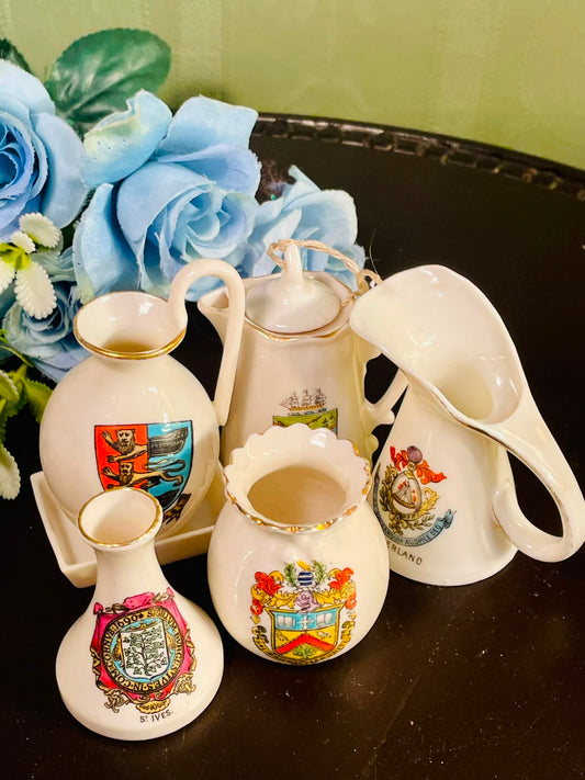 Vintage British Souvenir Miniature Ceramic Jug & Vase Collection – 5 Pieces with Heraldic Crests