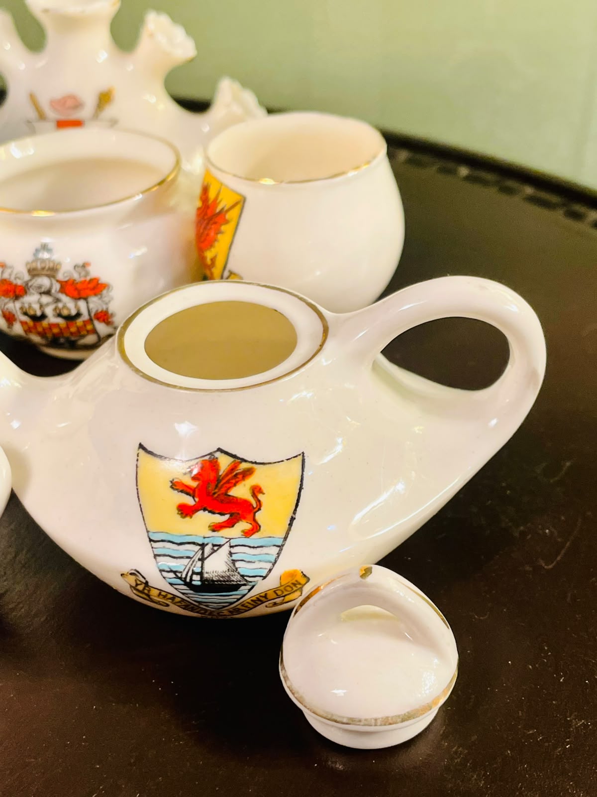 English Crested Ware 7 Piece Decorative Collection
