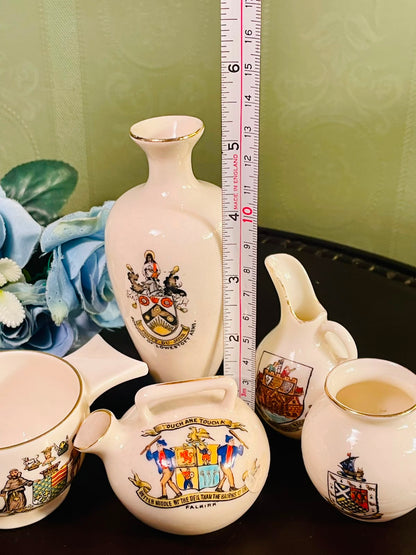 Made in England Crested Ware 5 Piece Decorative Collection