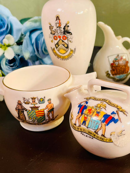 Made in England Crested Ware 5 Piece Decorative Collection