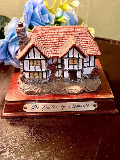 Leonardo The Gables Cottage Ornament on Wooden Base 10 cm