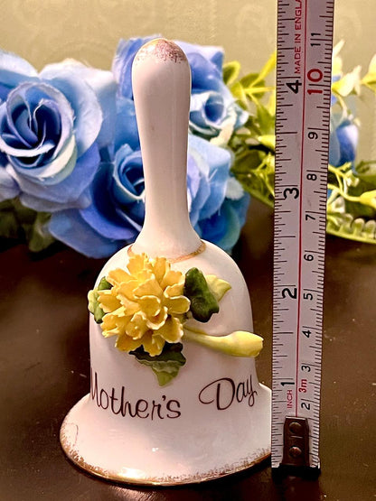 Leonardo Mother’s Day Fine Bone China Floral Bell 10 cm