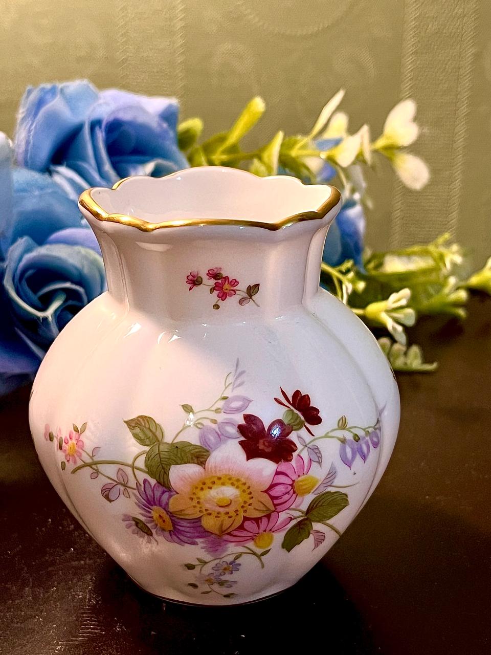 Vintage Fine Bone China Floral Mini Vase with Gold Scalloped Rim 8 cm