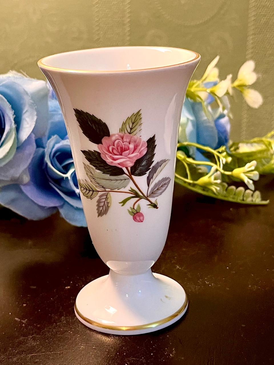 Wedgwood Pink Rose Footed Vase Made in England 10 cm