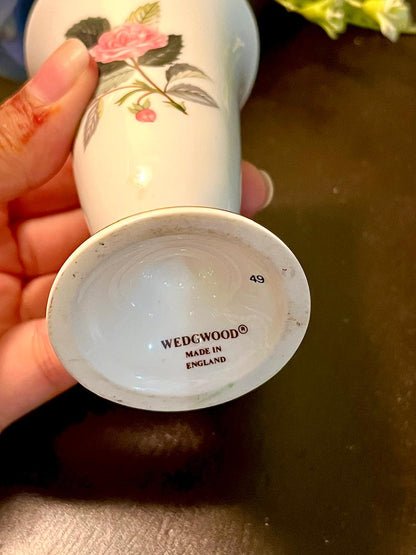 Wedgwood Pink Rose Footed Vase Made in England 10 cm