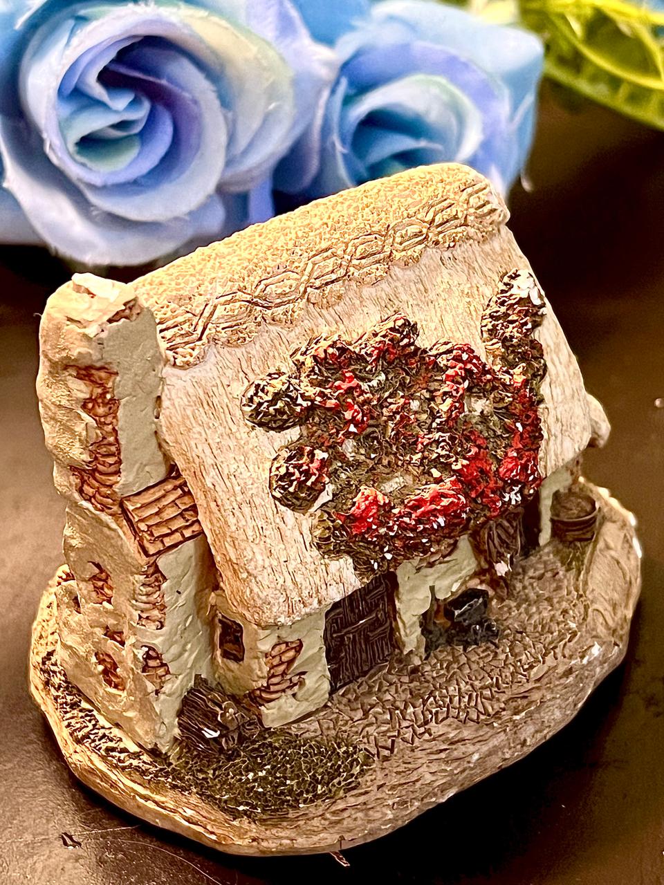 Thatched Cottage Miniature Figurine 3 Inch