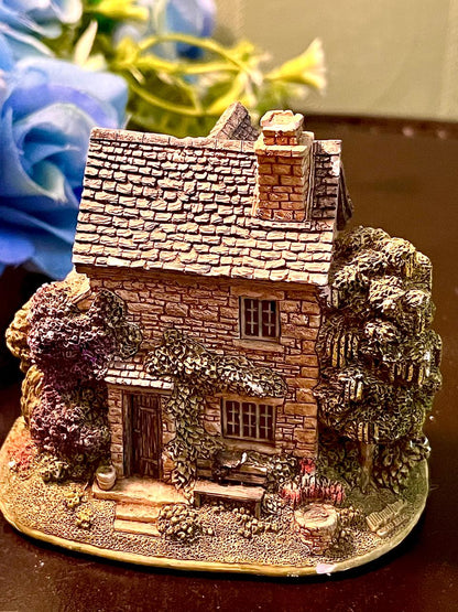 Country Shop and Stone Cottage Miniature Figurine 4 Inch