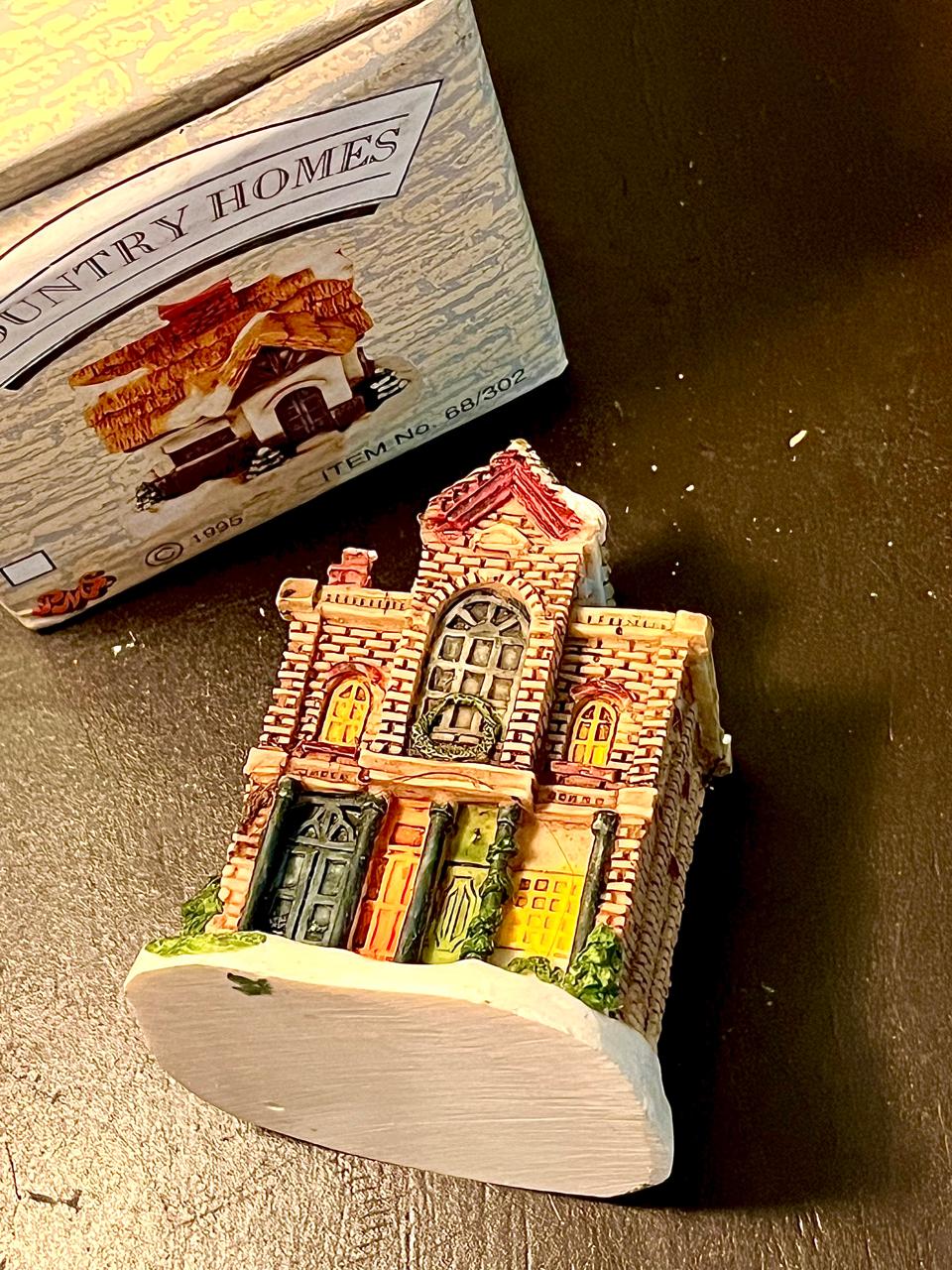 Country Homes Snowy Townhouse Miniature Decor 3 Inch