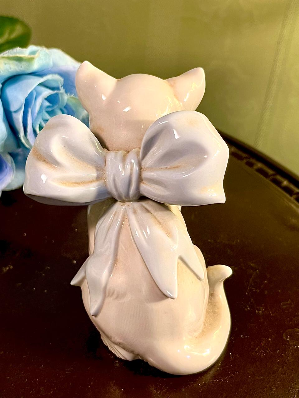 White Cat Figurine with Oversized Bow, Approx. 4 Inches