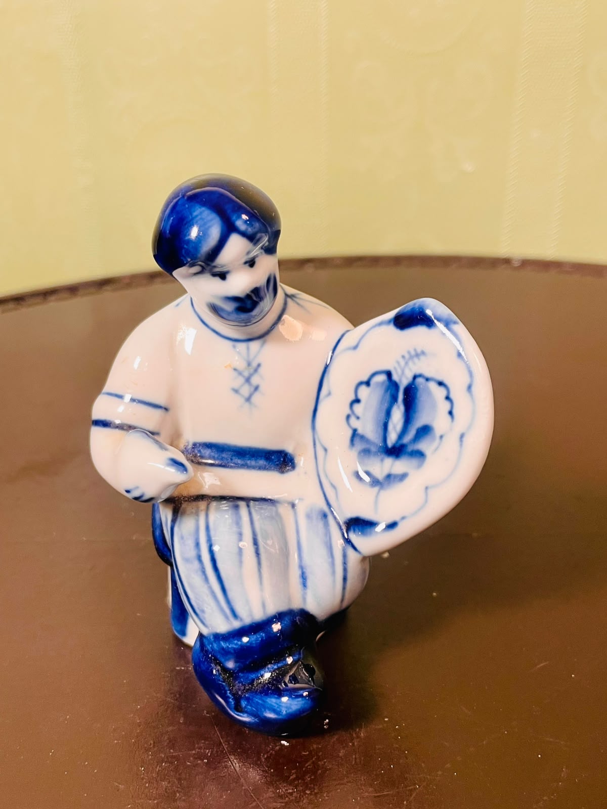 Blue & White Lady with Parasol Ceramic Figurine 16 cm