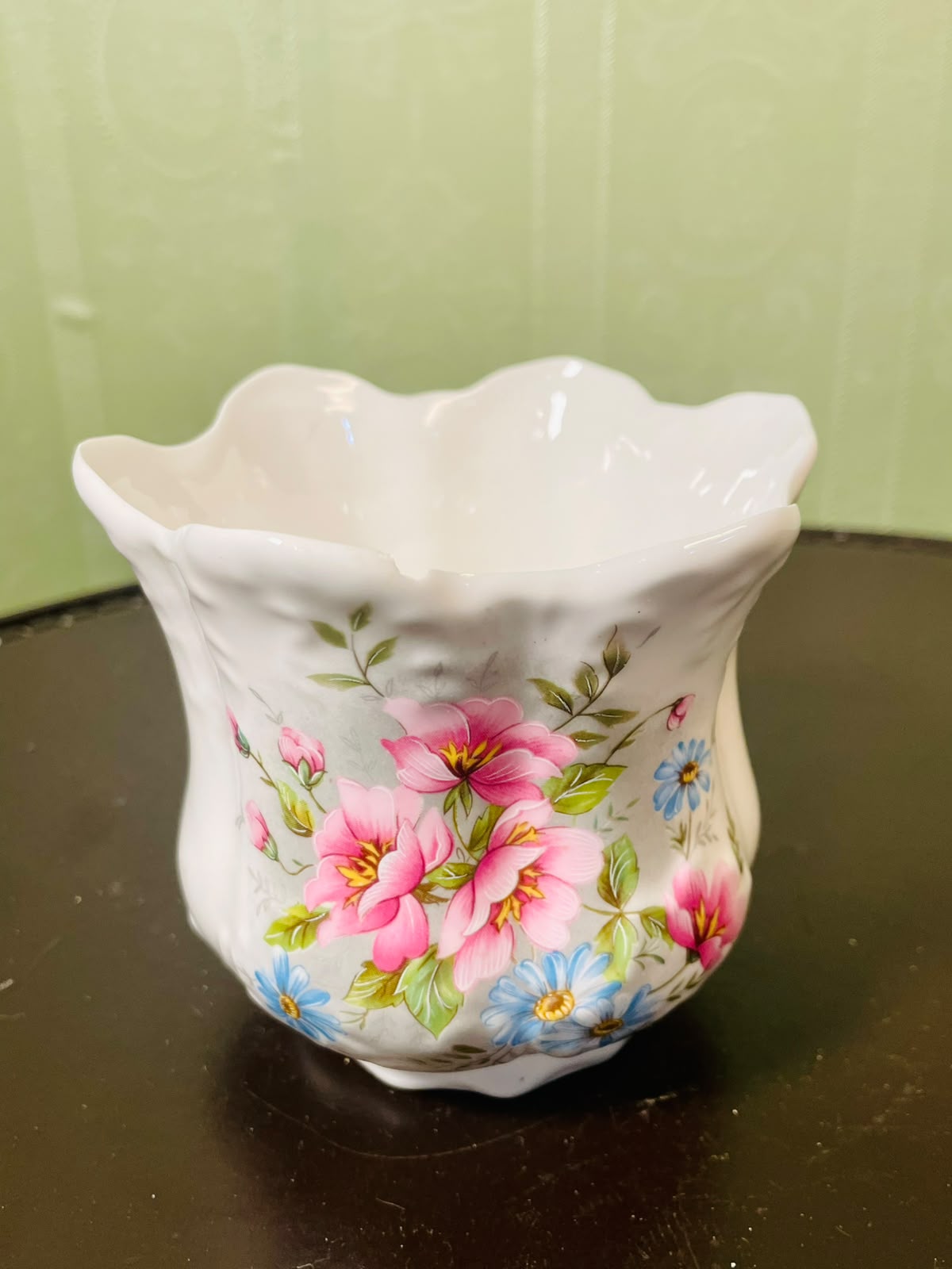 Kirsty Jayne Fine Bone China Floral planter Staffordshire England