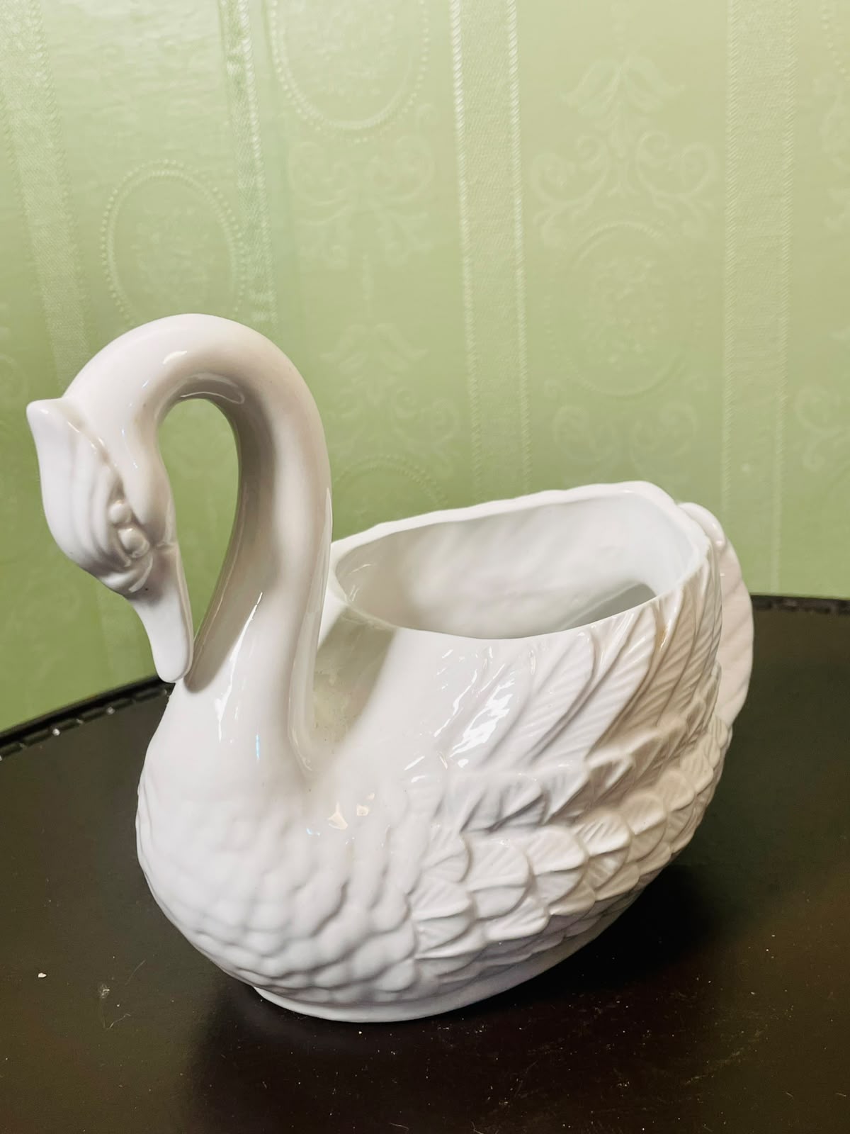 White Ceramic Swan Planter Vase Sculptural Bird Decor 16 cm