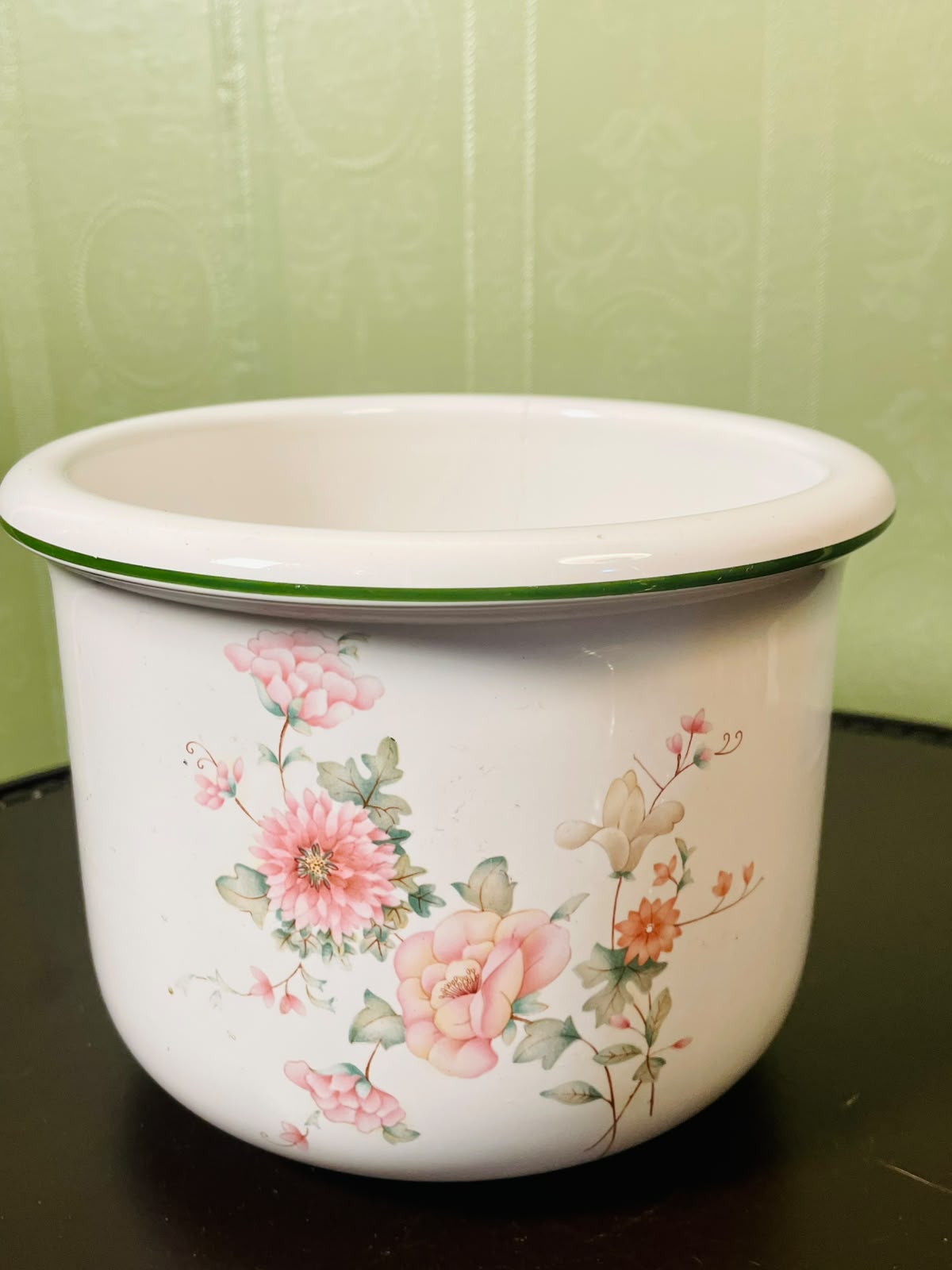 Vintage Floral Ceramic Planter Pot White Pink Green 17 cm