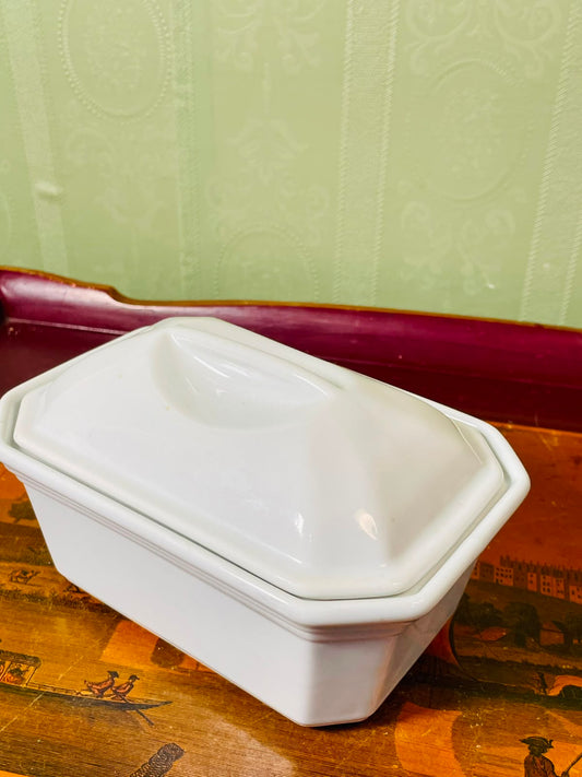 Schmidt by Artis White Oven-Safe Covered Dish 18cm