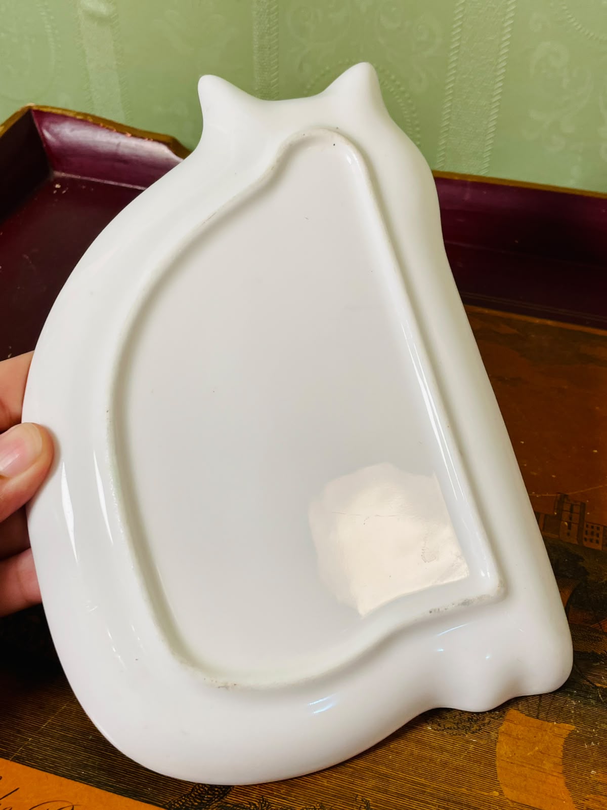 Vintage White Cat-Shaped Ceramic Serving Dish 20cm