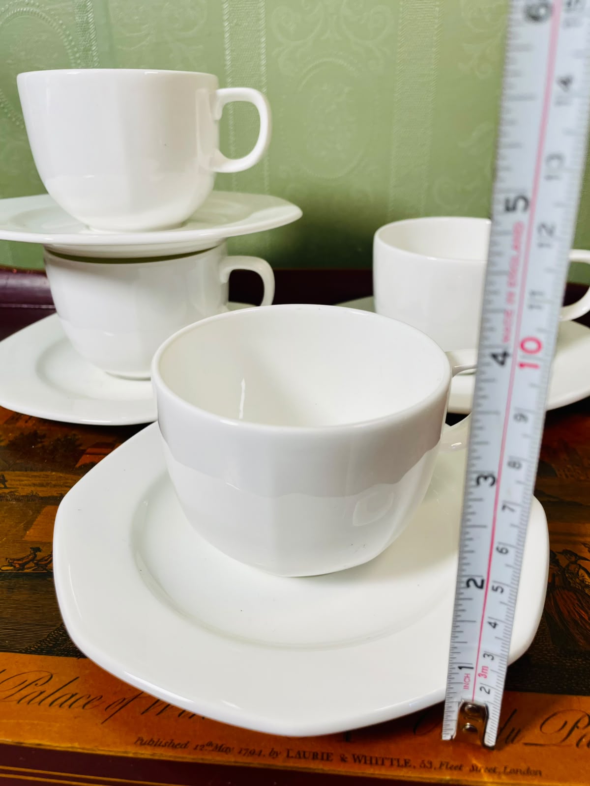 Wedgwood White Bone China Cup & Saucer Set 8-Piece