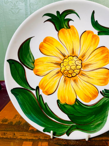 Large Hand-Painted Ceramic Plate with Yellow Floral Design – 23cm Decorative Wall Plate
