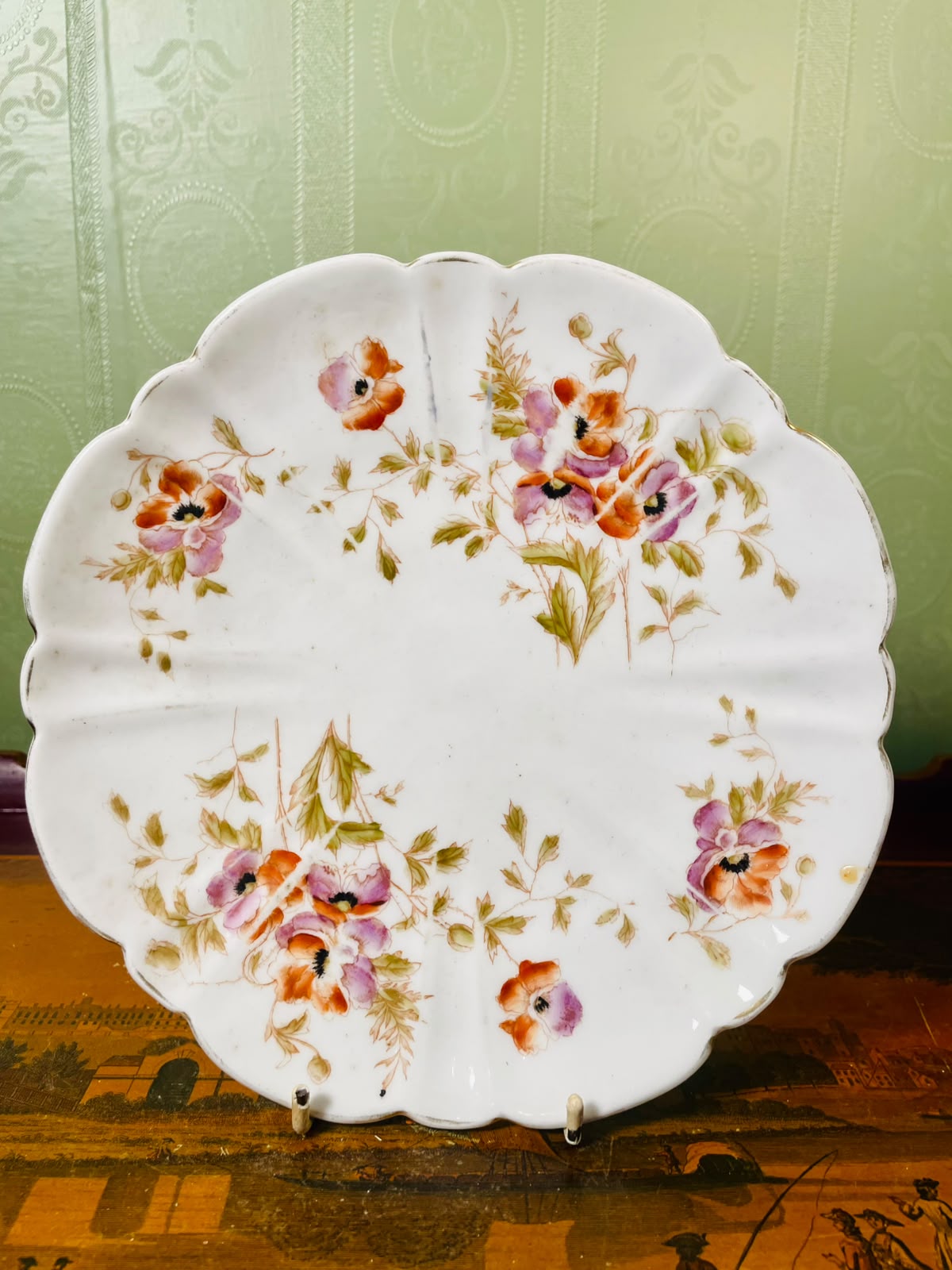 Vintage Floral Scalloped Porcelain Serving Plate 20cm